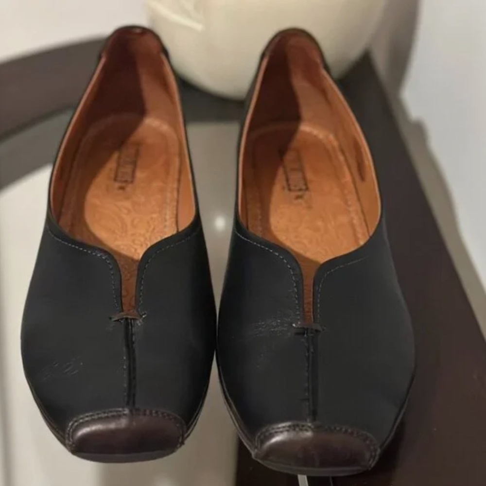 Pikolinos GANDIA Slip On Kitten Heels Black Leather